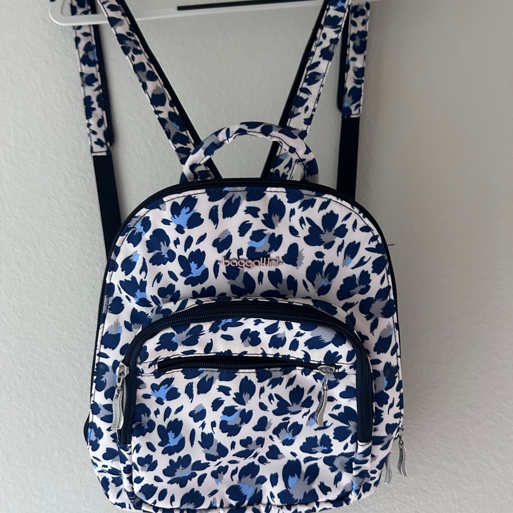 Baggallini White and Navy Floral Mini Backpack